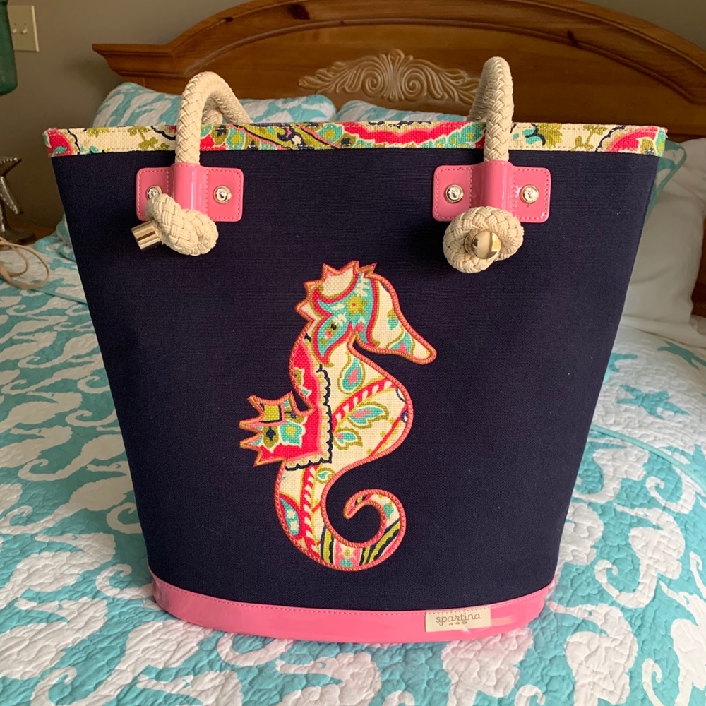 Spartina 449 Seahorse Bucket Beach Bag